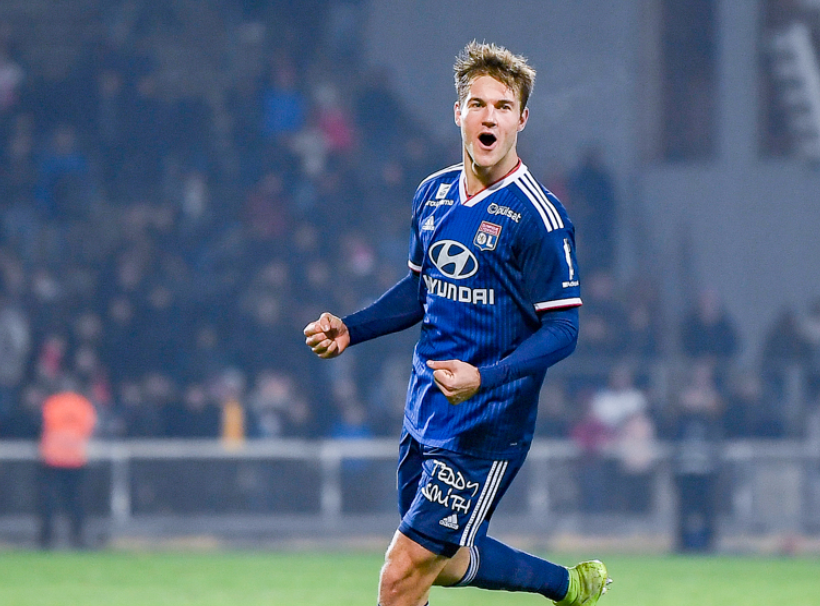 米兰体育APP-包含里昂客场战平瓦朗谢纳，延续不败纪录的词条