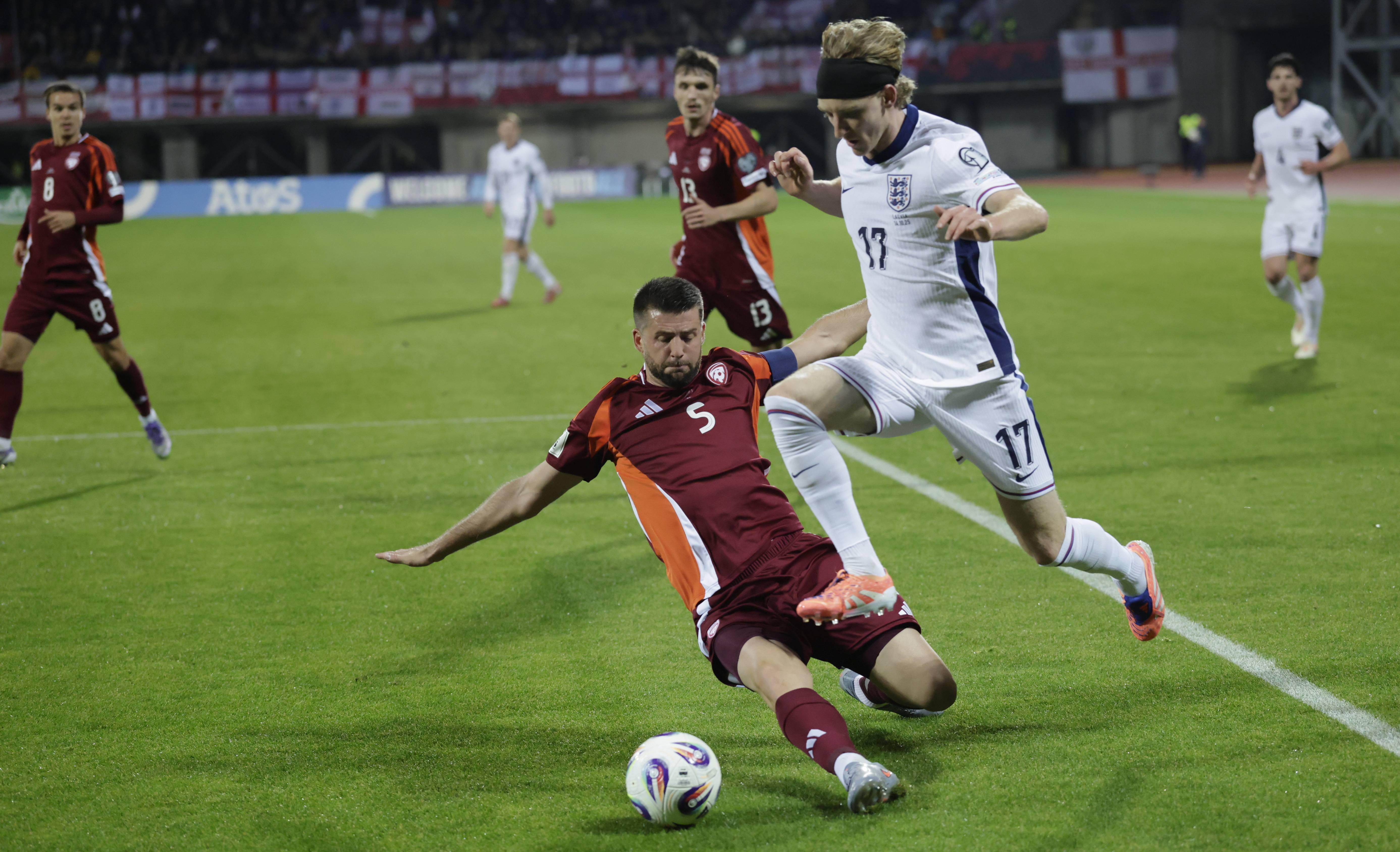 包含英格兰战绩走低，欧洲杯预选赛前景堪忧的词条